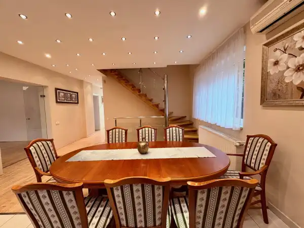 Albérlet, kiadó családi ház, Budapest, XI. kerület 5 szoba 300 m² 975 E Ft/hó
