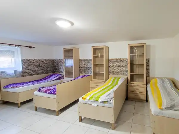 Albérlet, kiadó családi ház, Dunaföldvár 5 szoba 100 m² 3 E Ft/hó