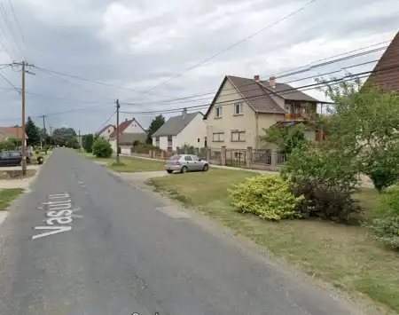 Albérlet, kiadó családi ház, Kecskéd