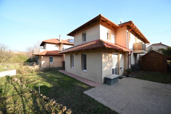 Albérlet, kiadó ikerház, Budakeszi