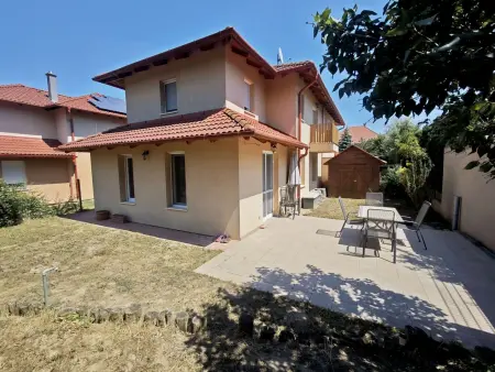 Albérlet, kiadó ikerház, Budakeszi