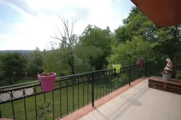 Albérlet, kiadó ikerház, Budapest, II. kerület 6 szoba 195 m² 1.06 M Ft/hó