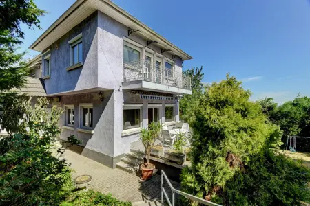 Albérlet, kiadó ikerház, Budapest, XII. kerület 4 szoba 160 m² 762 E Ft/hó