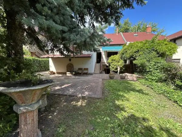 Albérlet, kiadó ikerház, Budapest, XIV. kerület 4 szoba 120 m² 490 E Ft/hó