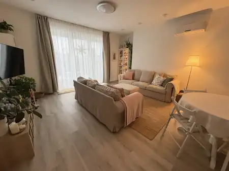 Albérlet, kiadó ikerház, Budapest, XXI. kerület 4 szoba 900 m² 420 E Ft/hó