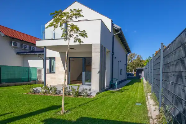 Albérlet, kiadó ikerház, Csömör 4 szoba 160 m² 608 E Ft/hó