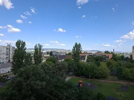 Albérlet, kiadó panellakás, Budapest, XX. kerület 3 szoba 64 m² 180 E Ft/hó