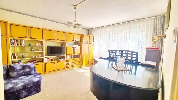 Albérlet, kiadó panellakás, Budapest, XXI. kerület 2 szoba 55 m² 200 E Ft/hó