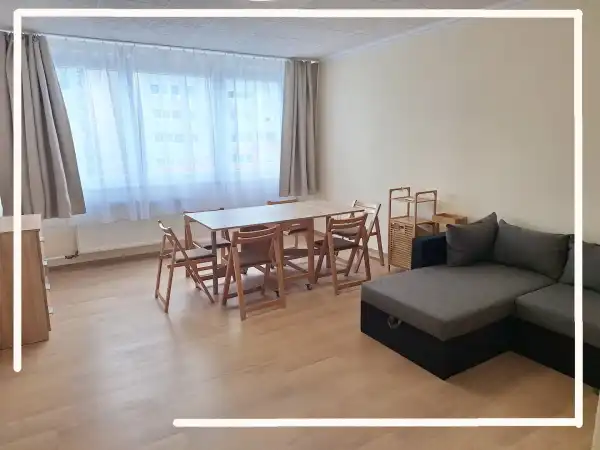 Albérlet, kiadó panellakás, Budapest, XXI. kerület 2 szoba 46 m² 200 E Ft/hó