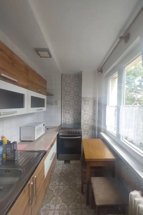 Albérlet, kiadó panellakás, Dunaújváros 2 szoba 57 m² 160 E Ft/hó