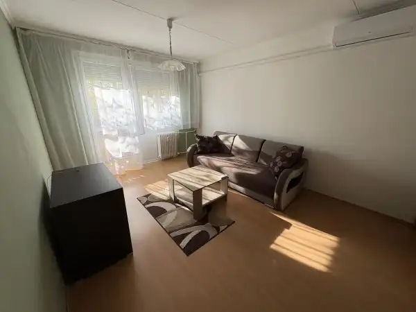 Albérlet, kiadó panellakás, Nyíregyháza 1+1 szoba 43 m² 130 E Ft/hó
