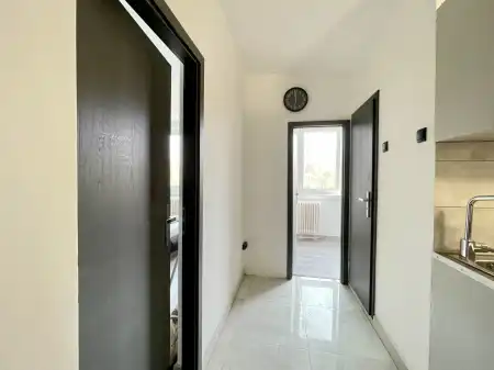 Albérlet, kiadó panellakás, Oroszlány 1+1 szoba 36 m² 145 E Ft/hó