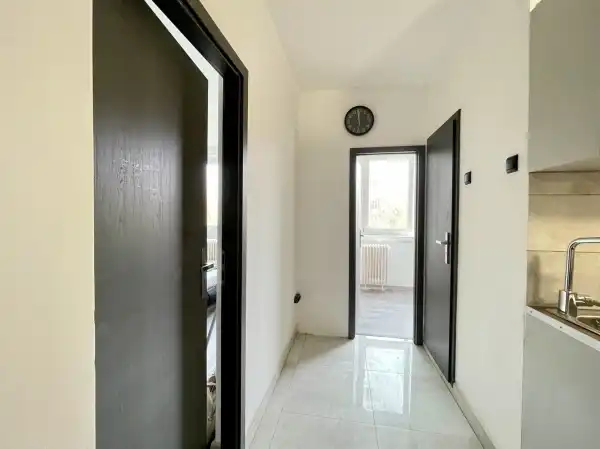 Albérlet, kiadó panellakás, Oroszlány 1+1 szoba 36 m² 145 E Ft/hó