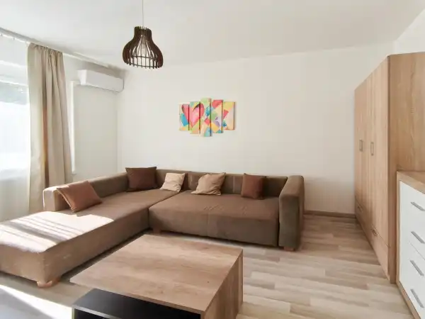 Albérlet, kiadó panellakás, Paks 2 szoba 51 m² 150 E Ft/hó