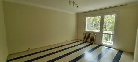 Albérlet, kiadó panellakás, Paks 2 szoba 40 m² 120 E Ft/hó