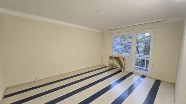 Albérlet, kiadó panellakás, Paks 2 szoba 40 m² 120 E Ft/hó