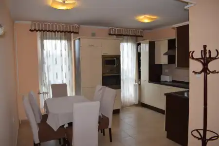 Albérlet, kiadó panellakás, Paks 2 szoba 57 m² 150 E Ft/hó
