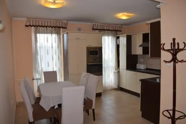 Albérlet, kiadó panellakás, Paks 2 szoba 57 m² 150 E Ft/hó