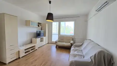 Albérlet, kiadó panellakás, Paks