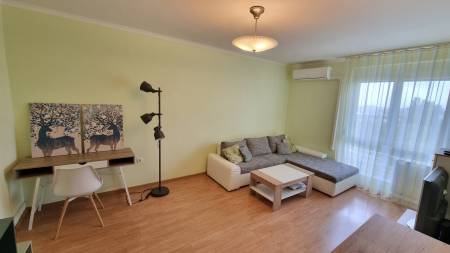 Albérlet, kiadó panellakás, Paks Albérlet, kiadó panellakás, Paks