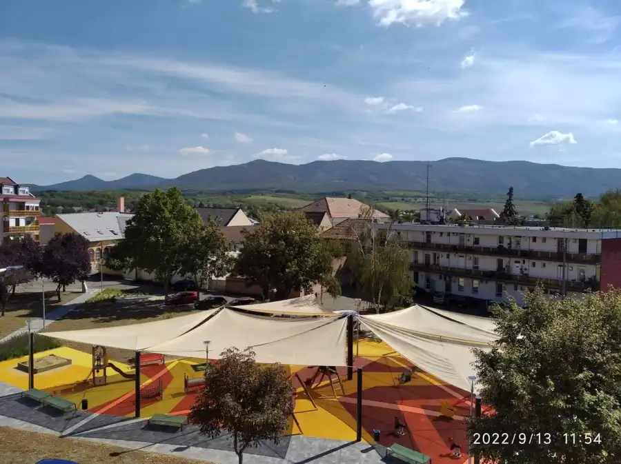 Albérlet, kiadó panellakás, Pásztó