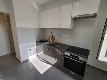 Albérlet, kiadó panellakás, Százhalombatta