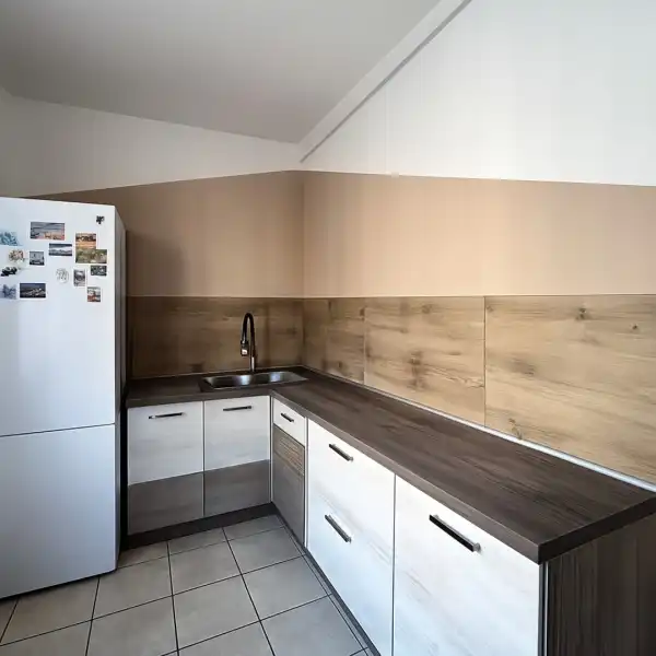 Albérlet, kiadó panellakás, Tatabánya 2 szoba 56 m² 180 E Ft/hó