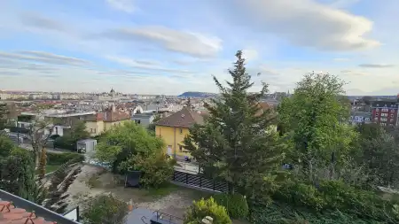 Albérlet, kiadó sorház, Budapest, II. kerület 4 szoba 117 m² 643 E Ft/hó