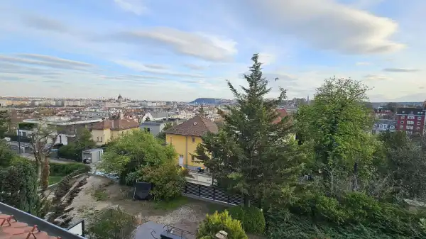 Albérlet, kiadó sorház, Budapest, II. kerület 4 szoba 117 m² 643 E Ft/hó