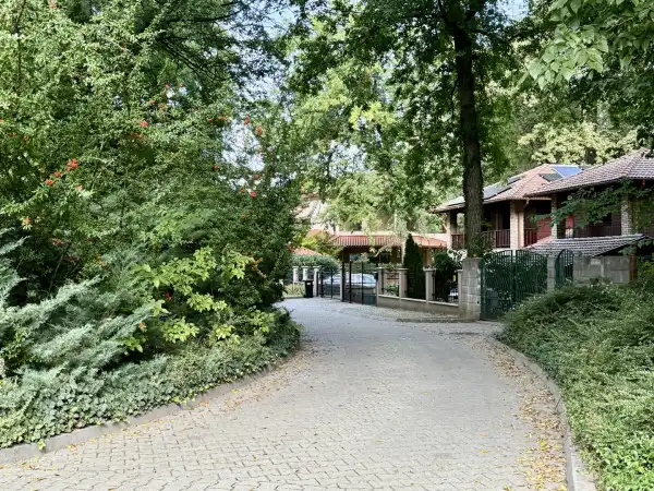 Albérlet, kiadó sorház, Fót 5 szoba 139 m² 450 E Ft/hó