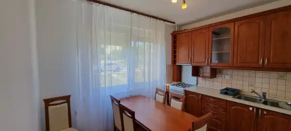 Albérlet, kiadó sorház, Paks 3 szoba 80 m² 165 E Ft/hó