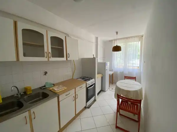 Albérlet, kiadó téglalakás, Békéscsaba 2 szoba 75 m² 110 E Ft/hó