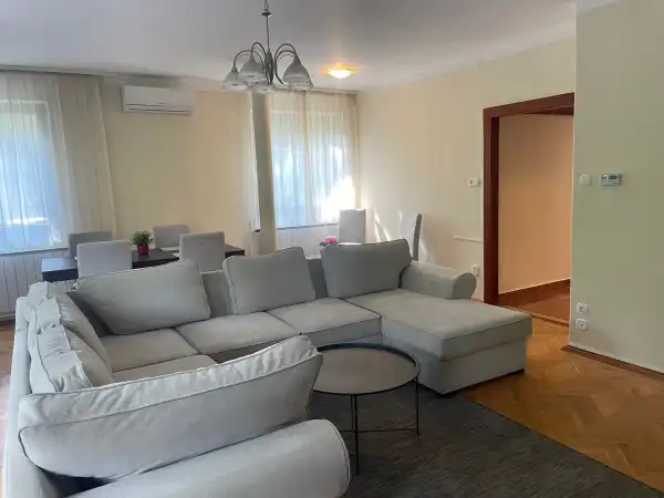 Albérlet, kiadó téglalakás, Budapest, II. kerület 2+2 szoba 106 m² 683 E Ft/hó