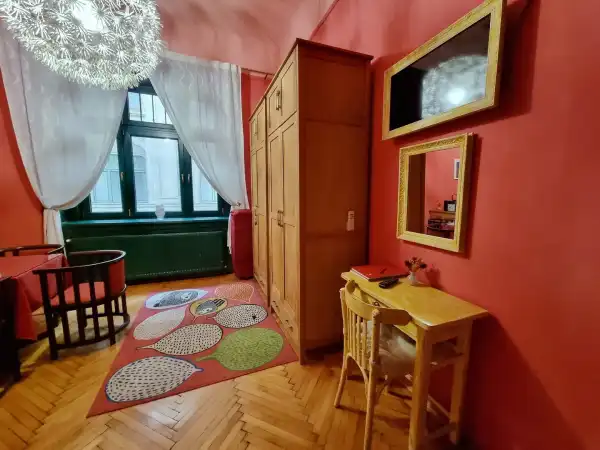 Albérlet, kiadó téglalakás, Budapest, IX. kerület 1 szoba 45 m² 220 E Ft/hó