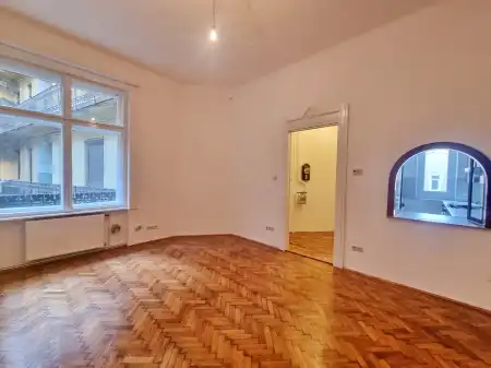 Albérlet, kiadó téglalakás, Budapest, IX. kerület 1 szoba 33 m² 180 E Ft/hó