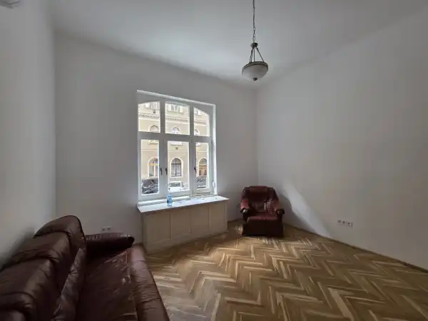 Albérlet, kiadó téglalakás, Budapest, IX. kerület 2+1 szoba 60 m² 450 E Ft/hó