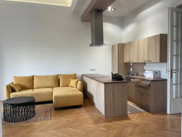 Albérlet, kiadó téglalakás, Budapest, V. kerület 3 szoba 90 m² 474 E Ft/hó