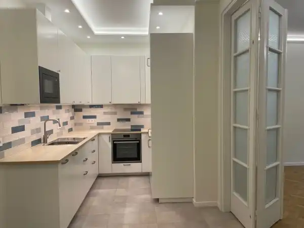 Albérlet, kiadó téglalakás, Budapest, V. kerület 2+1 szoba 60 m² 350 E Ft/hó