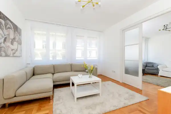 Albérlet, kiadó téglalakás, Budapest, V. kerület 3 szoba 68 m² 397 E Ft/hó