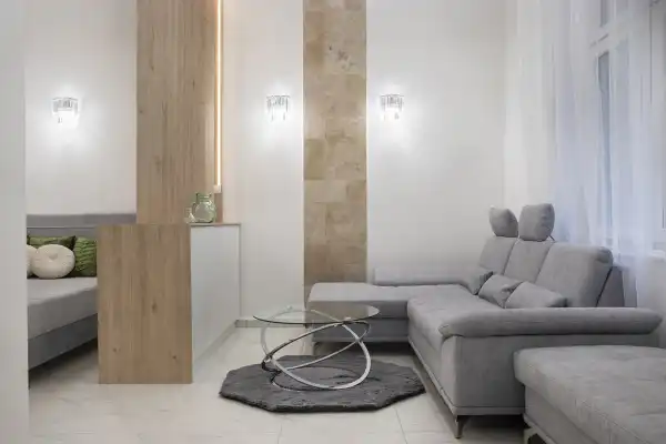 Albérlet, kiadó téglalakás, Budapest, V. kerület 1+1 szoba 51 m² 300 E Ft/hó