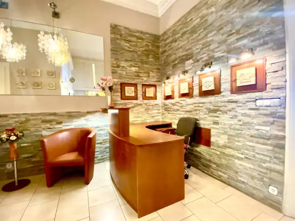 Albérlet, kiadó téglalakás, Budapest, VI. kerület 2+2 szoba 81 m² 450 E Ft/hó