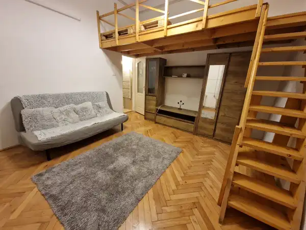 Albérlet, kiadó téglalakás, Budapest, VI. kerület 1 szoba 28 m² 155 E Ft/hó