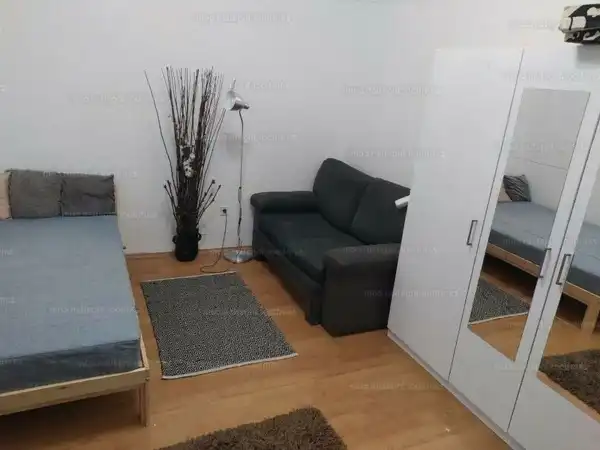Albérlet, kiadó téglalakás, Budapest, VII. kerület 1 szoba 38 m² 200 E Ft/hó