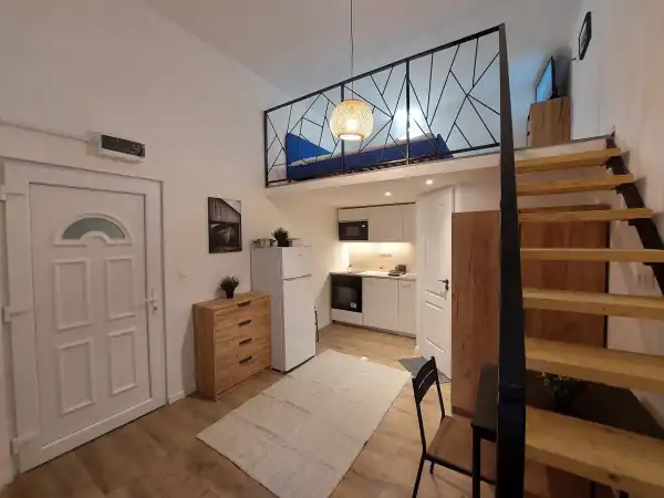 Albérlet, kiadó téglalakás, Budapest, VII. kerület 1 szoba 21 m² 190 E Ft/hó