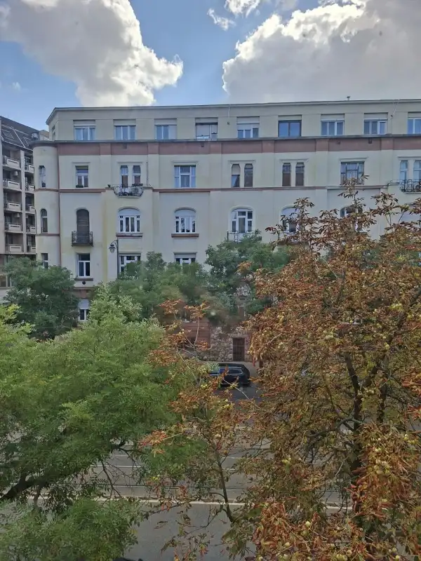 Albérlet, kiadó téglalakás, Budapest, XI. kerület 2+1 szoba 87 m² 280 E Ft/hó