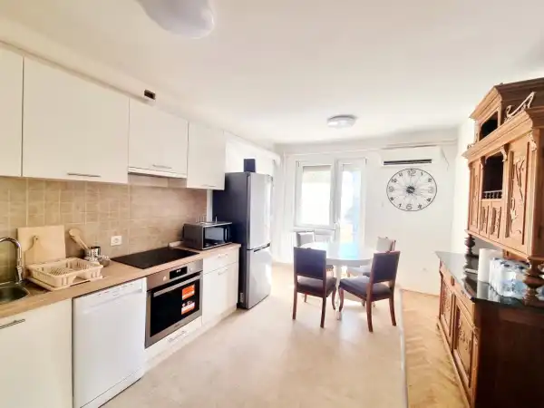 Albérlet, kiadó téglalakás, Budapest, XI. kerület 3 szoba 65 m² 320 E Ft/hó