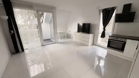 Albérlet, kiadó téglalakás, Budapest, XI. kerület 3 szoba 53 m² 330 E Ft/hó