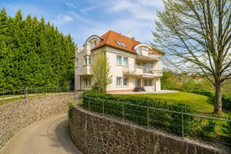 Albérlet, kiadó téglalakás, Budapest, XII. kerület 4 szoba 125 m² 650 E Ft/hó
