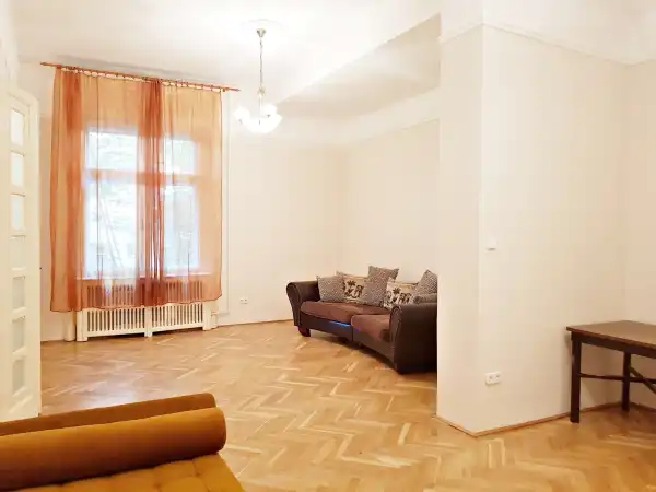 Albérlet, kiadó téglalakás, Budapest, XIV. kerület 1 szoba 54 m² 220 E Ft/hó