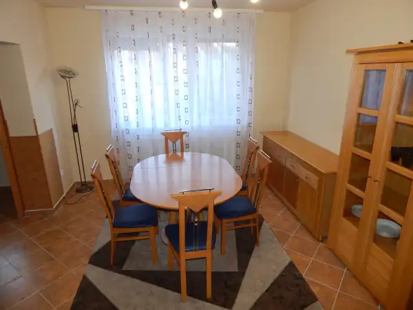 Albérlet, kiadó téglalakás, Eger 3 szoba 80 m² 250 E Ft/hó